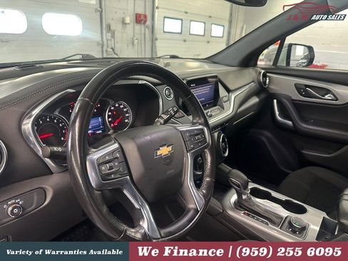 Used 2021 Chevrolet Blazer LT FWD image 17