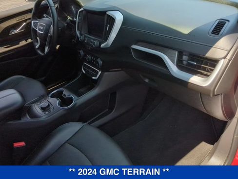 Used 2024 GMC Terrain SLT AWD/4WD image 23