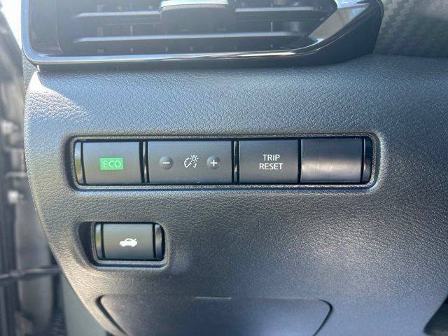 Used 2024 Nissan Sentra SV FWD image 19