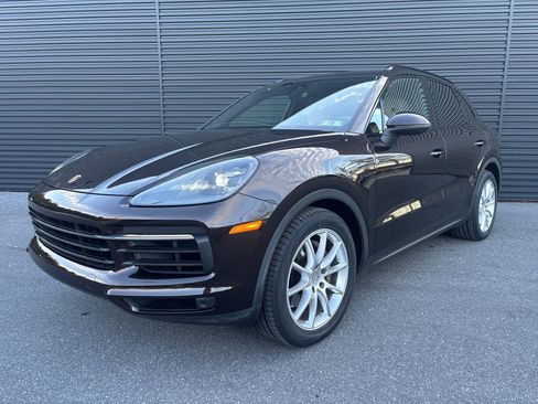 Certified 2022 Porsche Cayenne E-Hybrid image 11