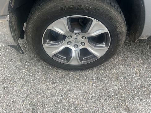 Used 2020 RAM 1500 Laramie AWD/4WD image 33