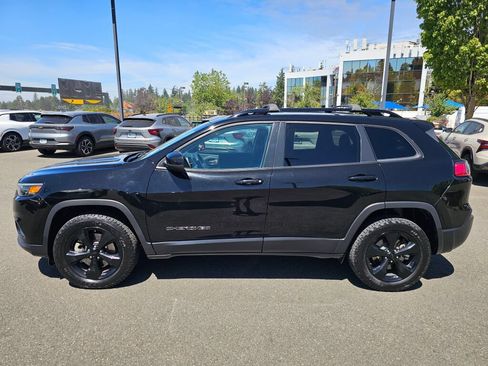 Used 2021 Jeep Cherokee Latitude Plus AWD/4WD image 8