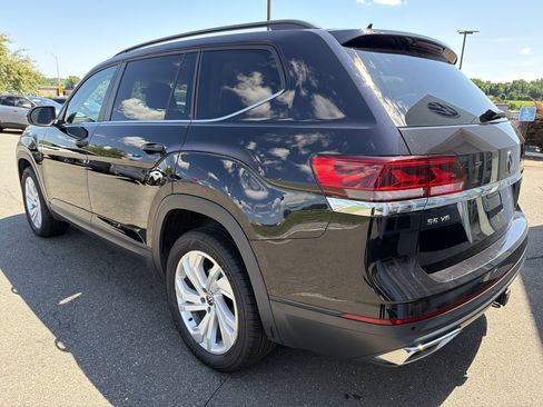 Certified 2023 Volkswagen Atlas SE AWD/4WD image 6