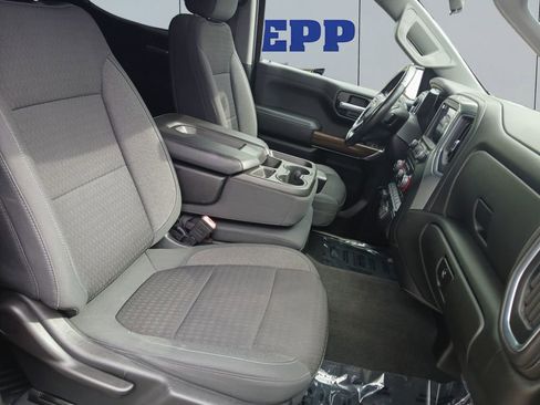 Used 2020 Chevrolet Silverado 1500 LT w/ All-Star Edition image 17