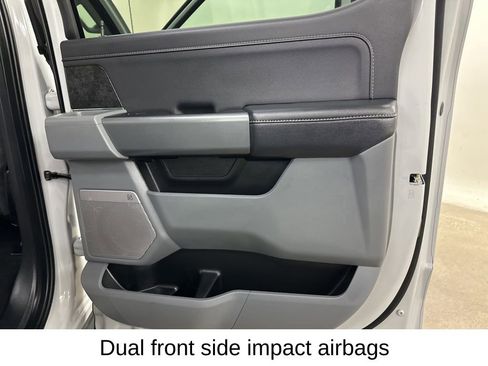 Used 2024 Ford F150 Lightning Flash image 25