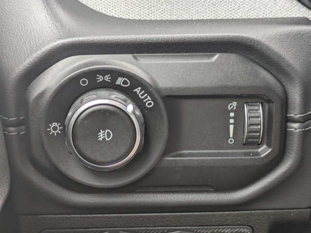 Certified 2026 Jeep Wrangler Unlimited Sahara AWD/4WD image 25