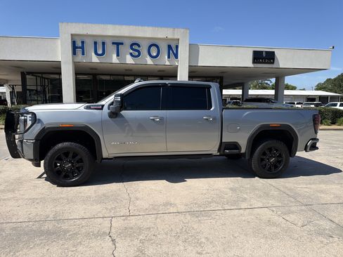 Used 2025 GMC Sierra 2500 AT4 w/ AT4 Premium Plus Package AWD/4WD image 21