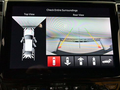 Used 2022 Jeep Grand Cherokee Summit w/ Luxury Tech Group V AWD/4WD image 23
