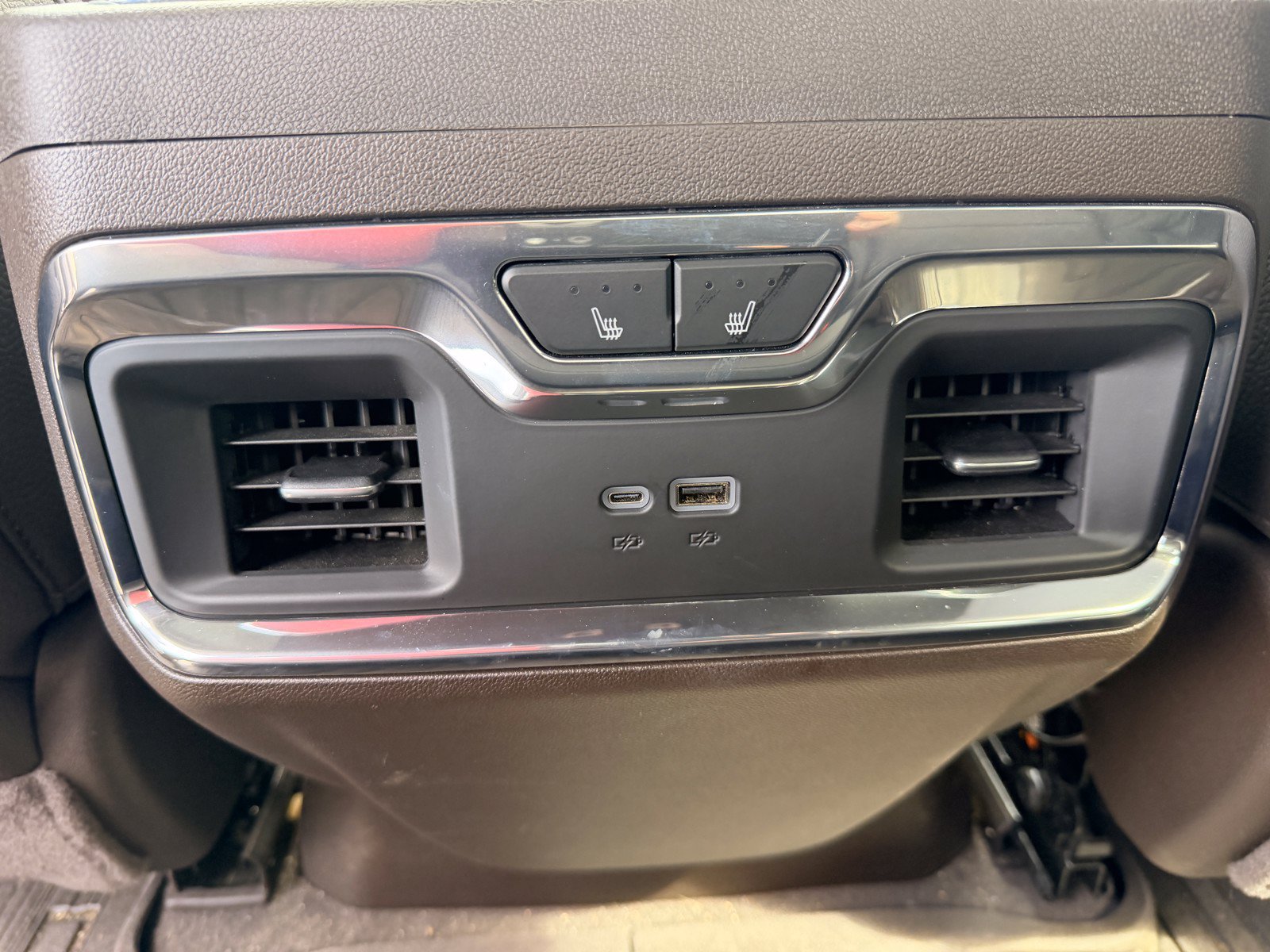 Used 2024 GMC Sierra 1500 Denali AWD/4WD image 31