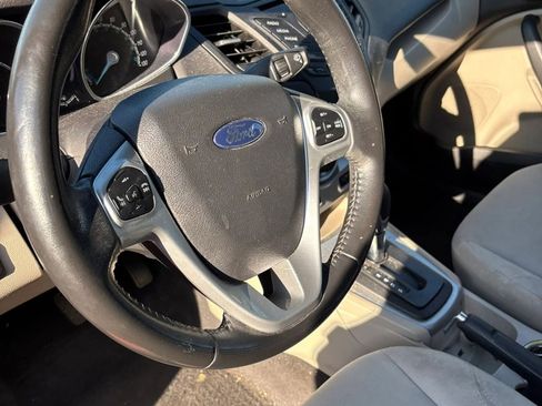 Used 2014 Ford Fiesta SE image 16