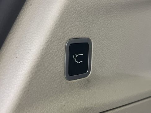 Used 2019 Chrysler Pacifica Touring Plus image 15