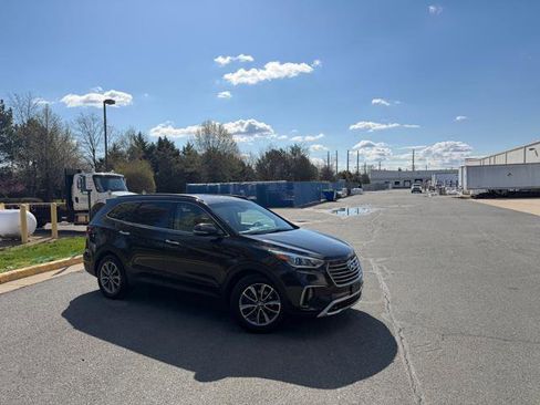 Used 2017 Hyundai Santa Fe SE w/ SE Premium Package 02 image 2