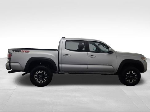 Used 2023 Toyota Tacoma TRD Off-Road image 5
