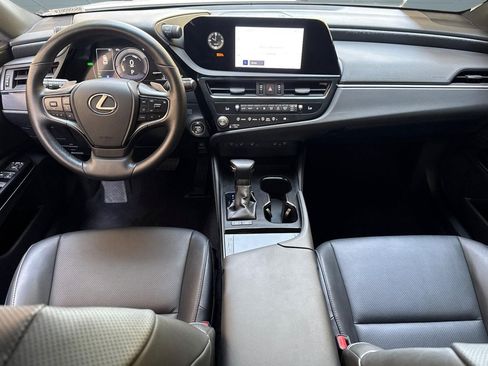 Used 2025 Lexus ES 300h w/ Premium Package FWD image 15