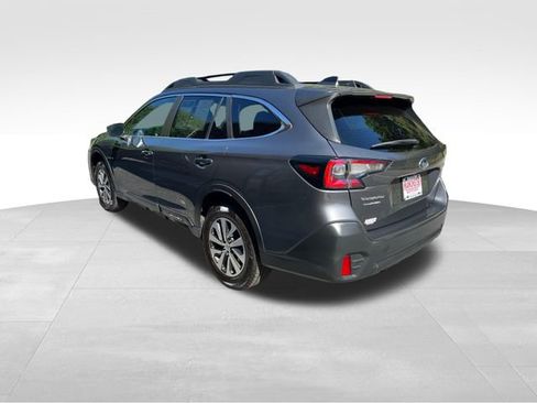 Used 2022 Subaru Outback Premium AWD/4WD image 5