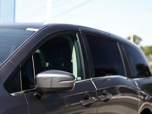 Used 2026 Honda Odyssey Touring image 3