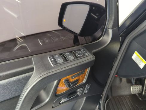 Used 2013 Mercedes-Benz G 550 image 18