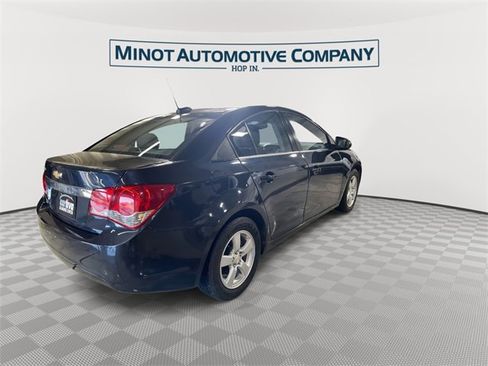 Used 2015 Chevrolet Cruze LT image 8
