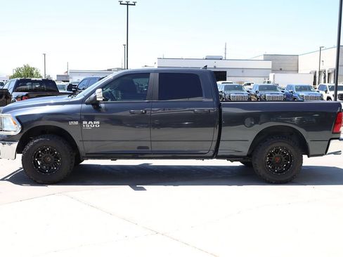 Used 2019 RAM 1500 Big Horn AWD/4WD image 3