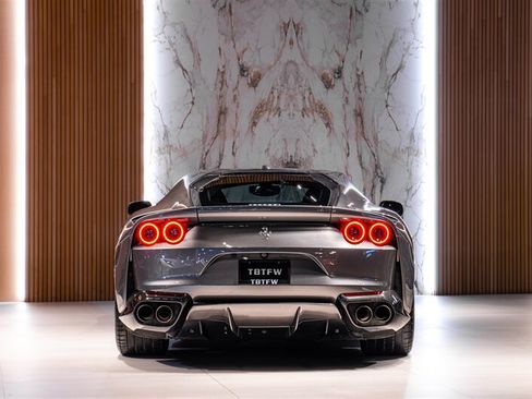 Used 2019 Ferrari 812 Superfast RWD image 4