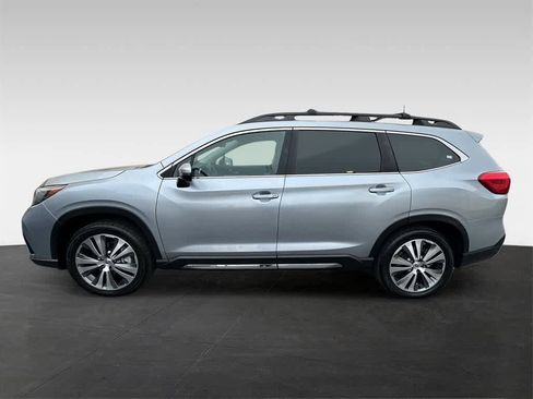 Used 2022 Subaru Ascent Limited w/ Technology Package image 3