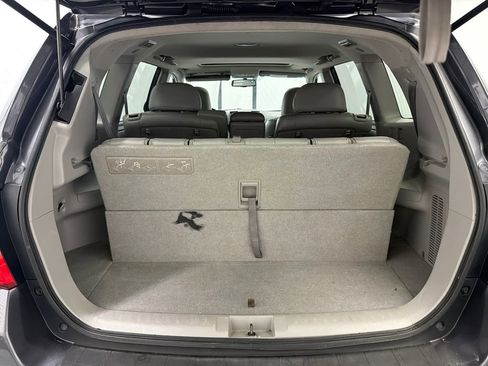 Used 2010 Toyota Highlander Limited FWD image 19