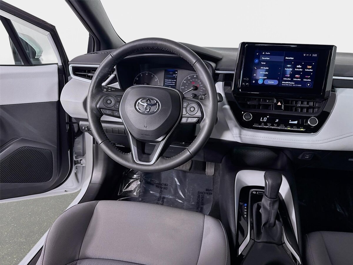 Used 2024 Toyota Corolla SE FWD image 21
