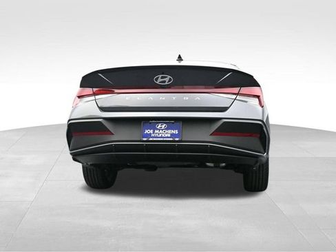 Used 2026 Hyundai Elantra Sport FWD image 36
