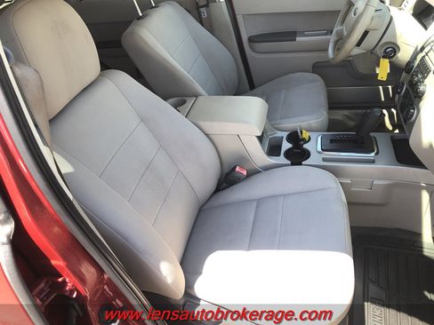 Used 2011 Ford Escape XLT AWD/4WD image 19