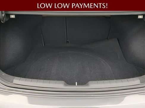Used 2019 Hyundai Elantra SEL image 13