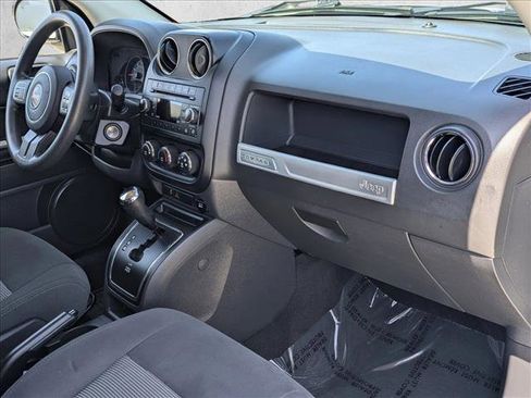 Used 2016 Jeep Compass Sport w/ Power Value Group FWD image 19