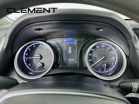 Used 2022 Toyota Camry LE image 18