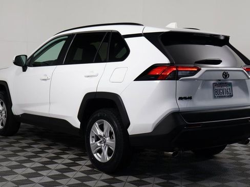 Used 2021 Toyota RAV4 XLE image 6