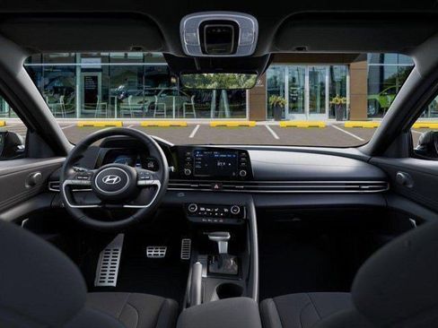 New 2025 Hyundai Elantra Sport image 11