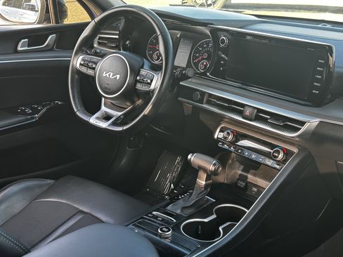 Used 2023 Kia K5 GT-Line image 13