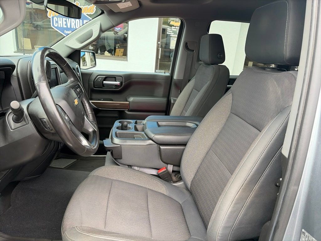 Used 2019 Chevrolet Silverado 1500 LT w/ All-Star Edition AWD/4WD image 16