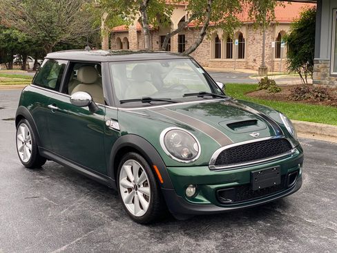 Used 2011 MINI Cooper S image 5