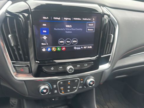 Used 2022 Chevrolet Traverse RS w/ LPO, Floor Liner Package AWD/4WD image 9