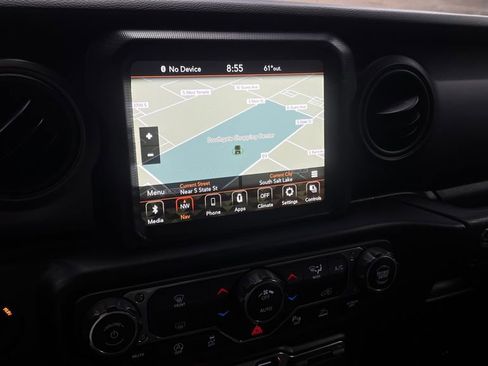 Used 2022 Jeep Wrangler Unlimited Sport AWD/4WD image 9