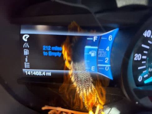 Used 2014 Ford Fusion Titanium image 15