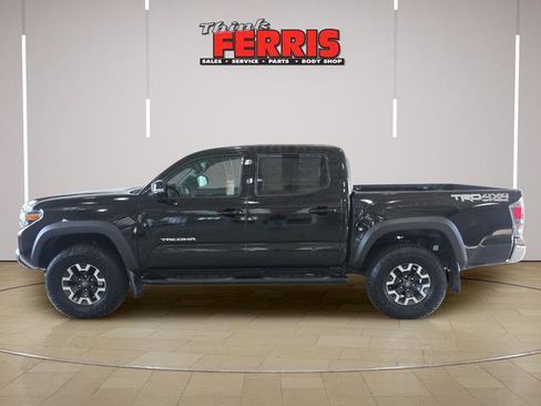 Used 2023 Toyota Tacoma TRD Off-Road image 2