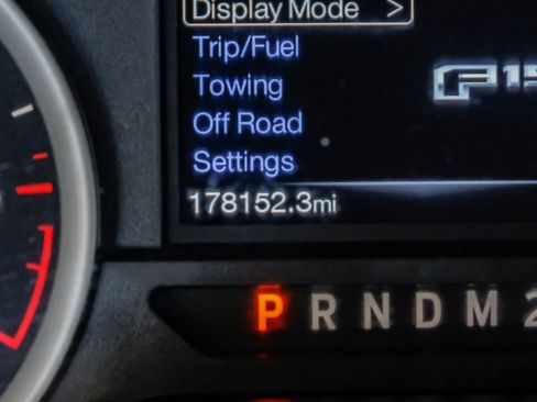 Used 2016 Ford F150 XLT w/ Equipment Group 302A Luxury image 19