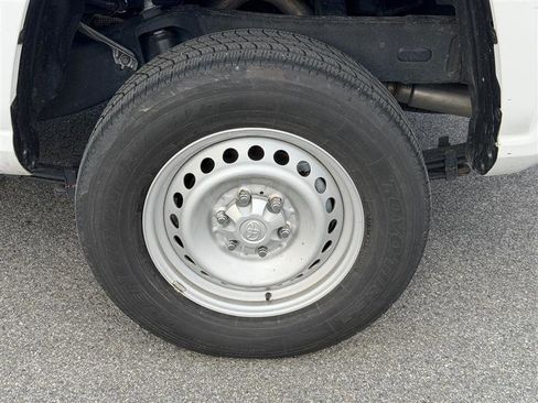 Used 2024 Toyota Tacoma SR image 14