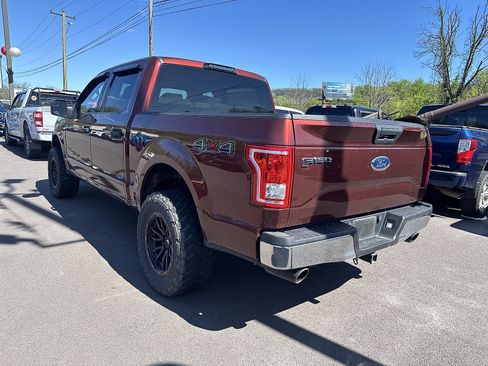 Used 2017 Ford F150 XLT w/ Trailer Tow Package AWD/4WD image 4