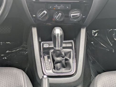 Used 2018 Volkswagen Jetta Sport FWD image 18