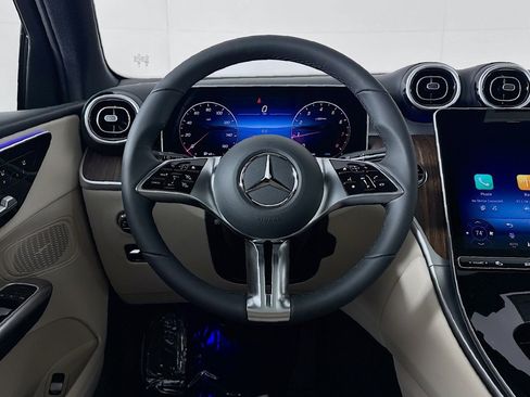 New 2026 Mercedes-Benz GLC 300 image 4
