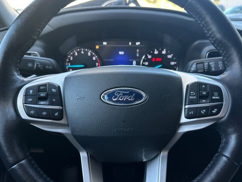 Certified 2022 Ford Explorer XLT w/ Equipment Group 202A image 24