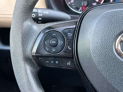 Certified 2021 Toyota RAV4 LE FWD image 24