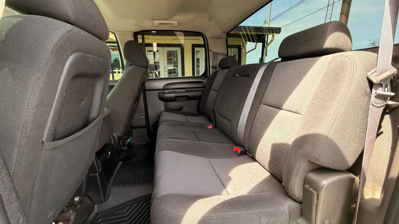Used 2011 GMC Sierra 2500 SLE AWD/4WD image 17