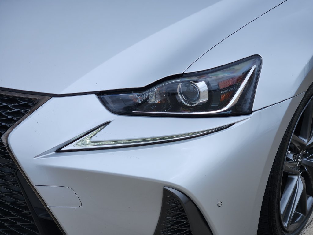 Used 2019 Lexus IS 350 F Sport w/ F Sport Package RWD image 9